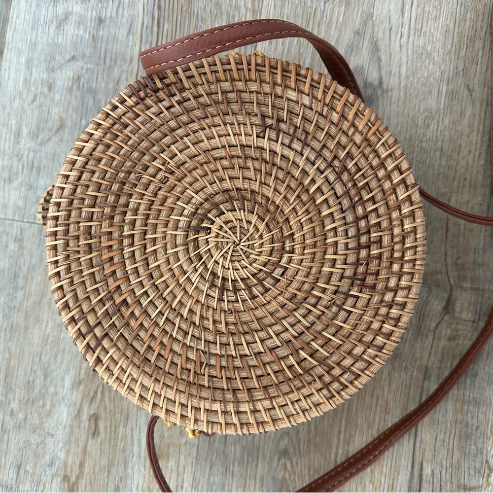 Tan Bohemian Circle Crossbody Bag - Picture 5 of 6